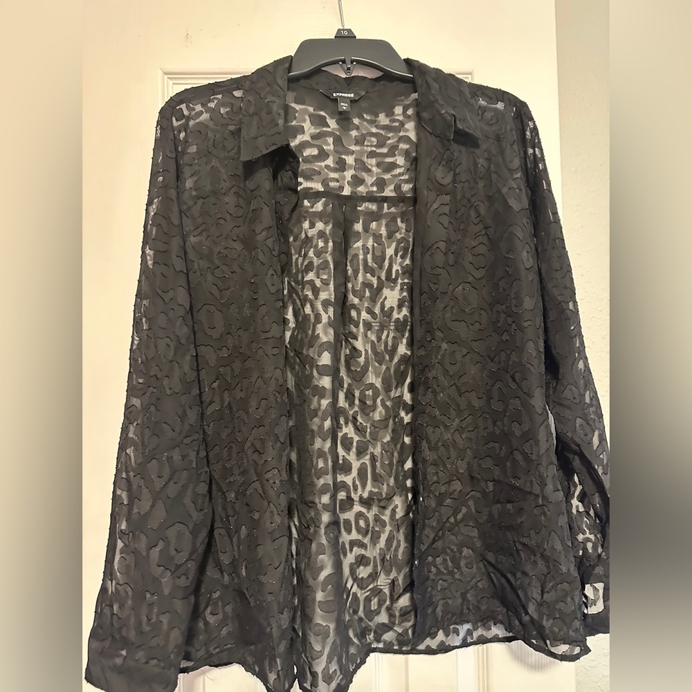 Express cheetah stitched top